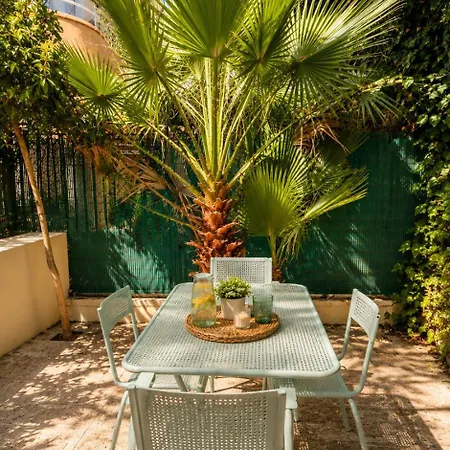شقة T4 Moderne Climatise - Parking Prive- Terrasse - - نيس