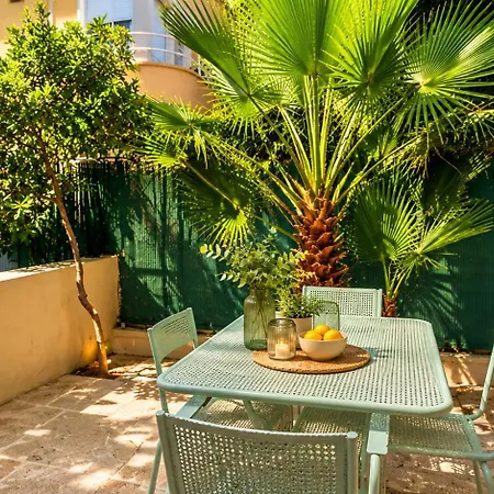 T4 Moderne Climatise - Parking Prive- Terrasse - - نيس